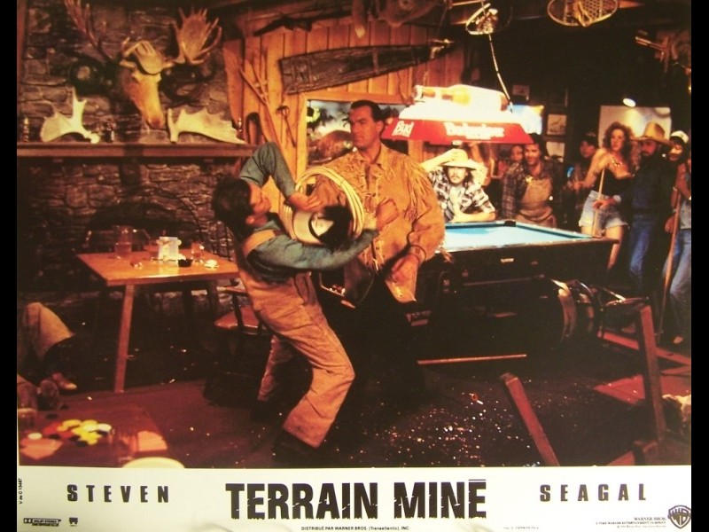 Photo du film TERRAIN MINÉ - ON DEADLY GROUND