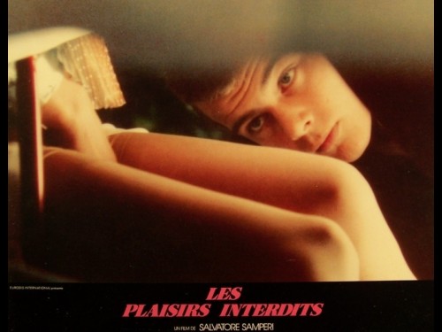 LES PLAISIRS INTERDITS