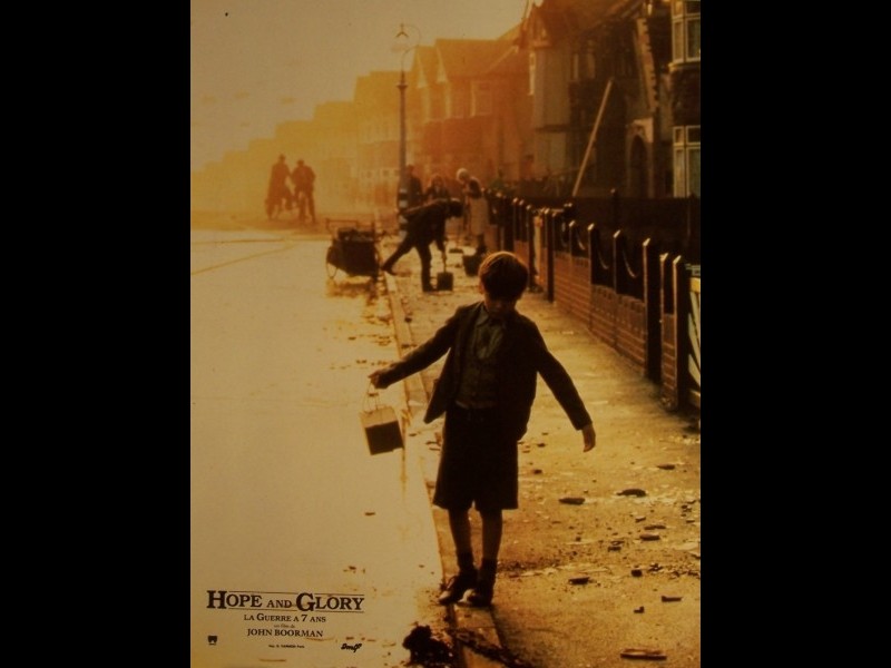 Photo du film HOPE AND GLORY