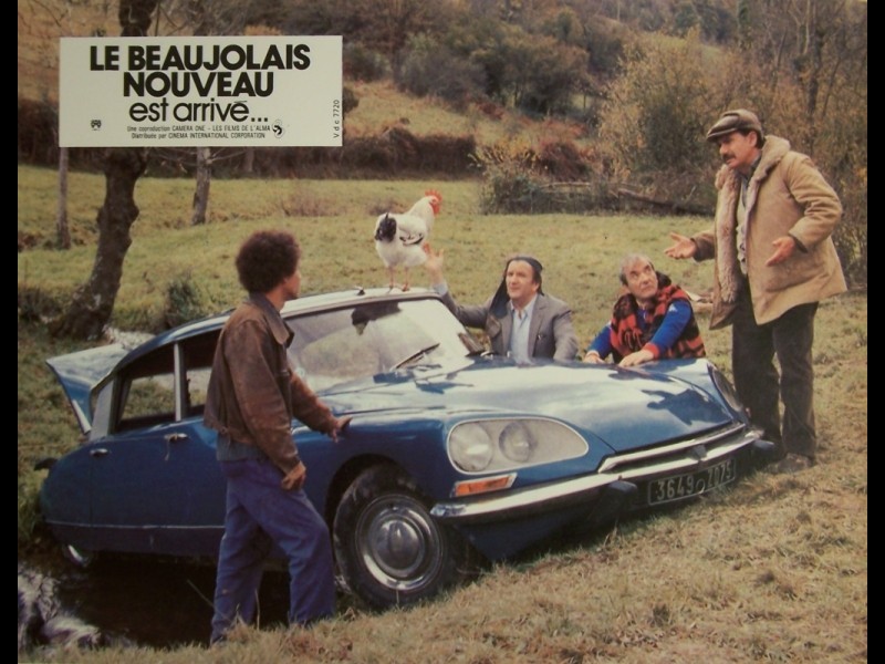 Film Le Beaujolais Nouveau Est Arrivé Photo du film BEAUJOLAIS NOUVEAU EST ARRIVÉ (LE) - PHOTOS DE CINEMA