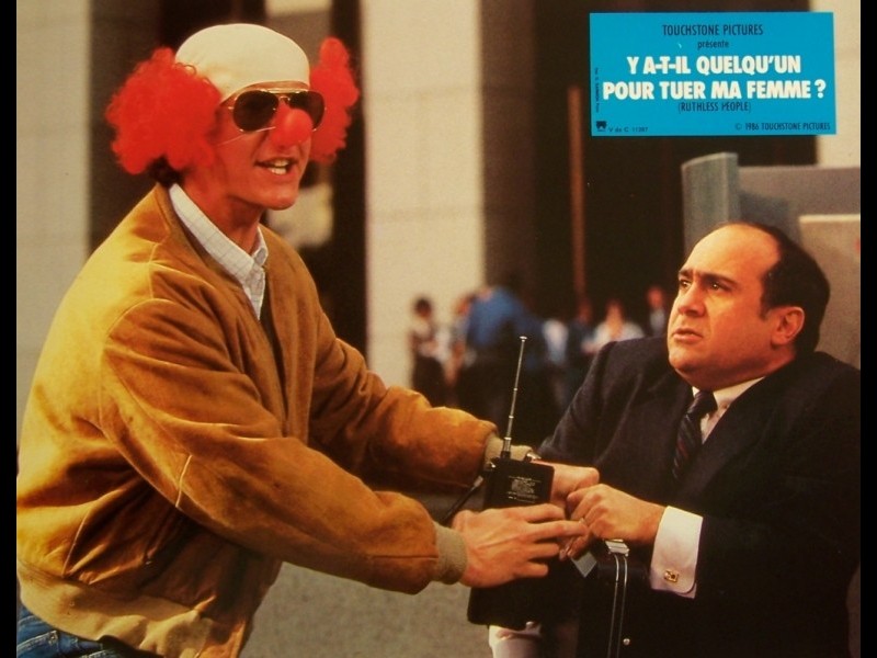 Photo du film Y A T-IL QUELQU'UN POUR TUER MA FEMME - RUTHLESS PEOPLE