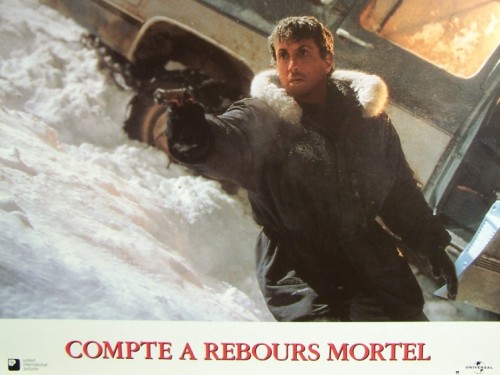 COMPTE A REBOURS MORTEL - Titre original : D-TOX -LOT DE PHOTOS