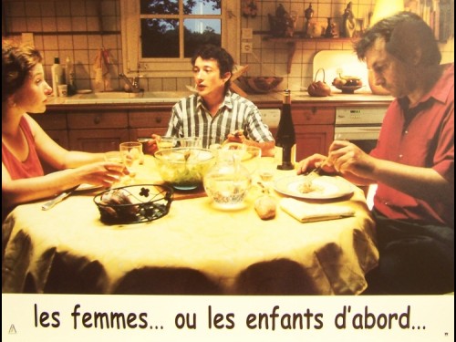 LES FEMMES OU LES ENFANTS D'ABORD