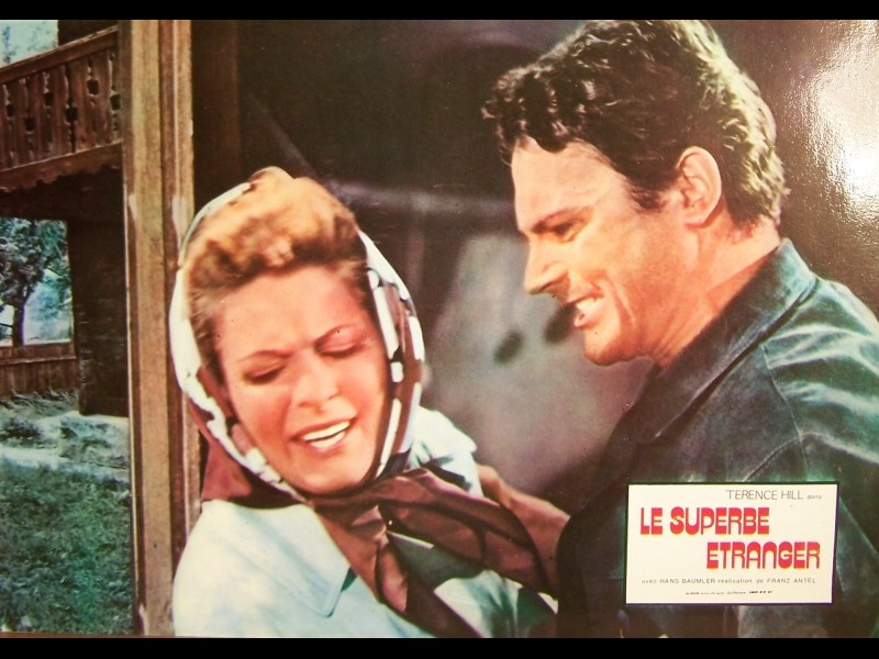 Photo du film LE SUPERBE ETRANGER - Titre original : RUF DER WALDER