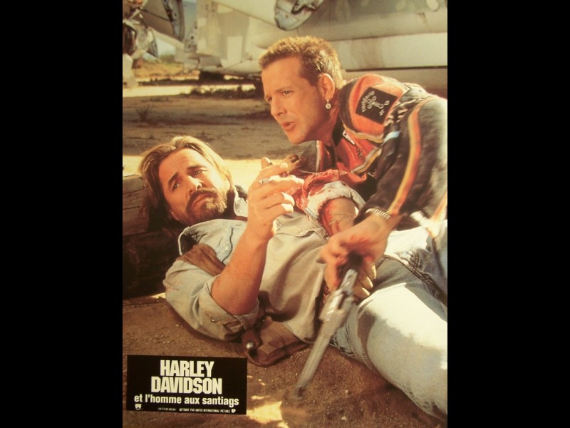 Photo du film HARLEY DAVIDSON ET L'HOMME AUX SANTIAGS - Titre original : HARLEY DAVIDSON AND THE MALBORO MAN