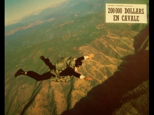 200 000 DOLLARS EN CAVALE - THE PURSUIT OF D.B. COOPER