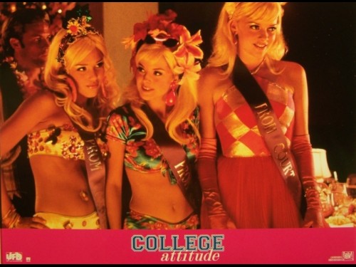 COLLEGE ATTITUDE - NEVER BEEN KISSED