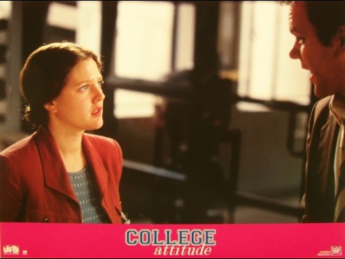 COLLEGE ATTITUDE - NEVER BEEN KISSED