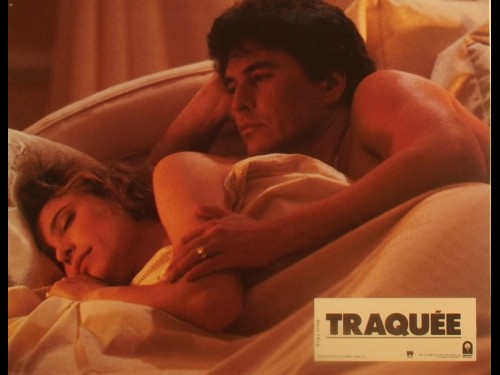 TRAQUÉE - SOMEONE TO WATCH OVER ME