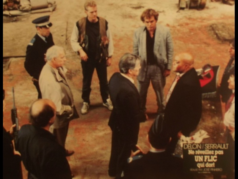 Photo du film NE REVEILLEZ PAS UN FLIC QUI DORT