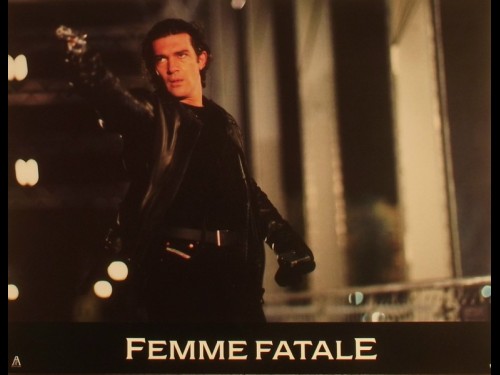 FEMME FATALE